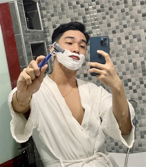 lloyd agustin collab|Guwapong basketbolista, pinasok na rin ang negosyo ng kahalayan!.
